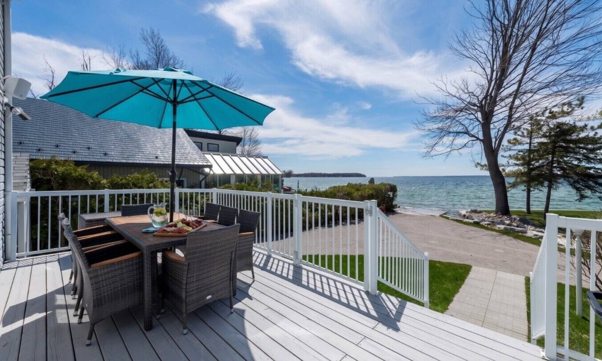 Ramara House | Lakeside Escape in Ramara | Private Water Access