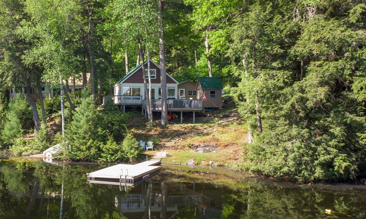 Minden Hills Cottage | Lakeside Family Cottage in Minden ON