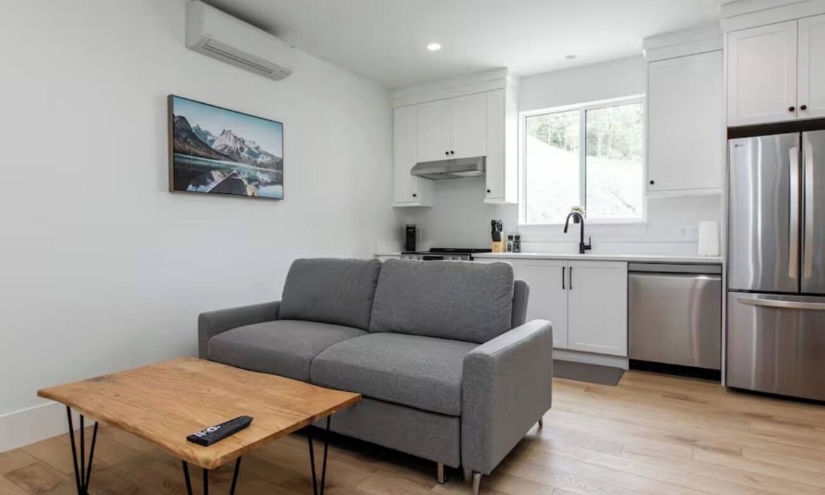 Youbou Apartment | Lakeside Living – New 1 Bedroom Retreat