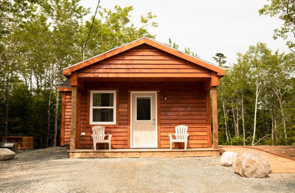Halifax County House | Lawrencetown Lodge - The Willow Studio