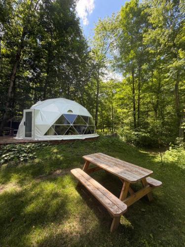 West Brome Other | Le Dôme, nature, ressourcement et sauna