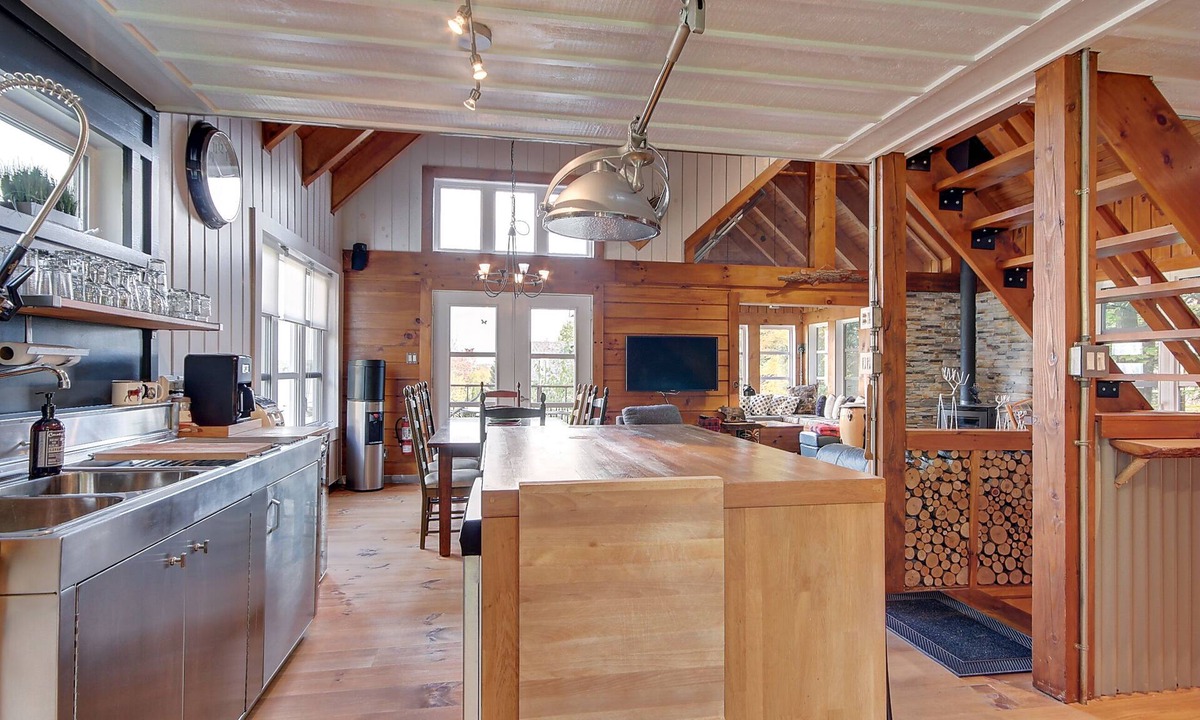 Magog Ski Chalet | Le Hibou - Lake access cottage Lovering - Magog - 3 bedrooms !