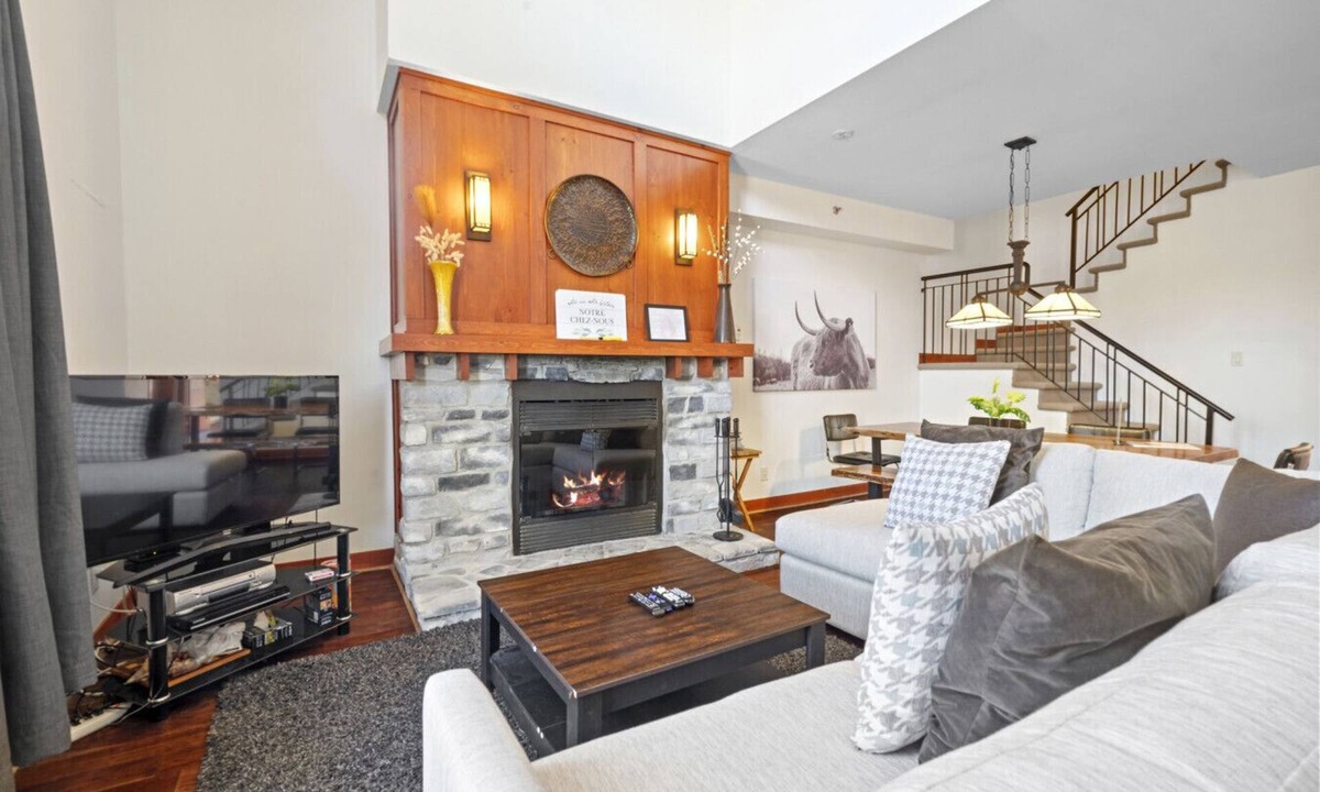 Mont-Tremblant Condo | Les Eaux - 2bdrs w/Pool & Hot Tub near Village