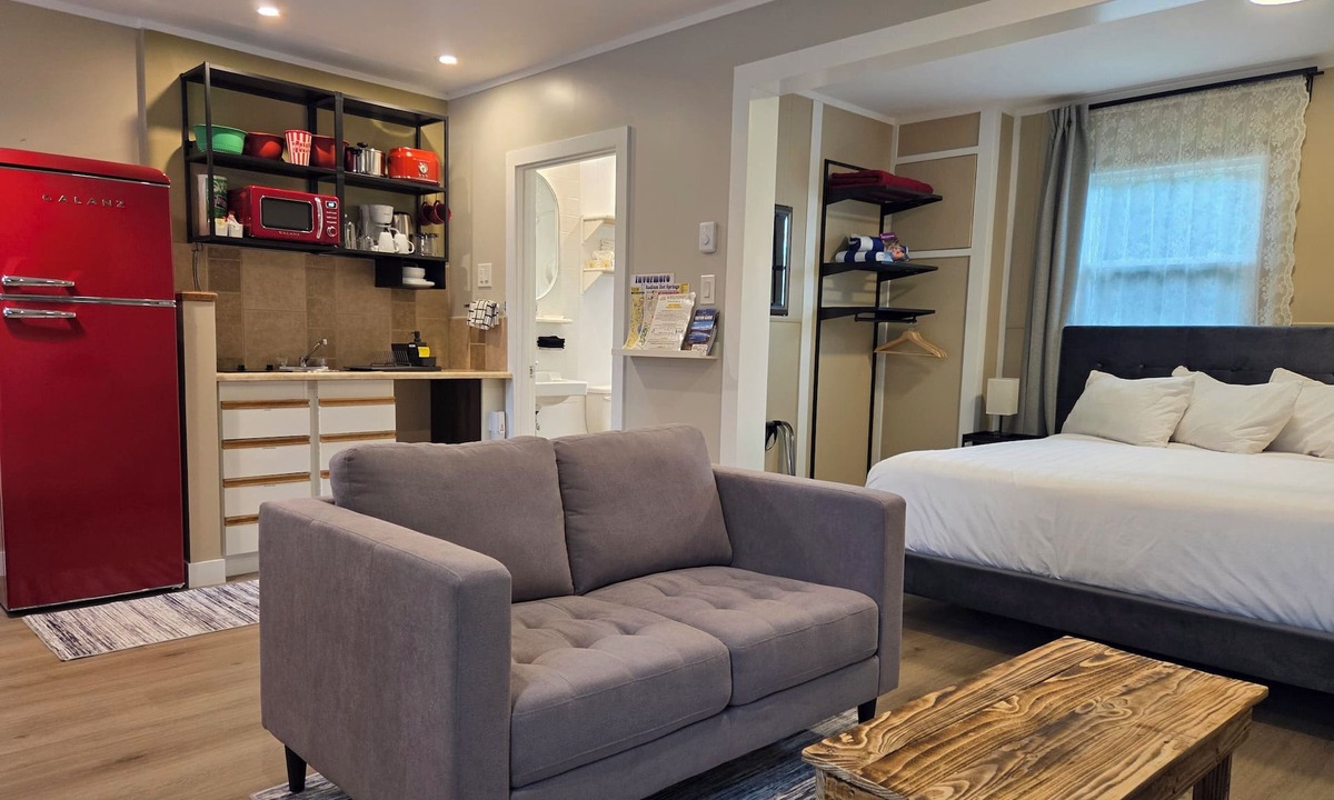 Radium Hot Springs Hotel | Lido Motel