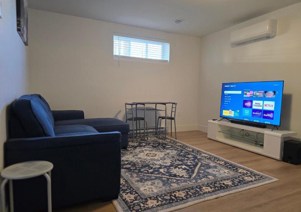 Riverview Apartment | Light House