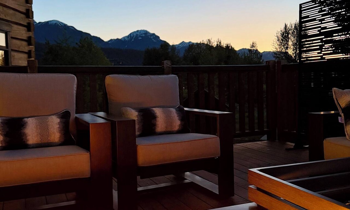 Golden Hotel | Lodge and Lantern