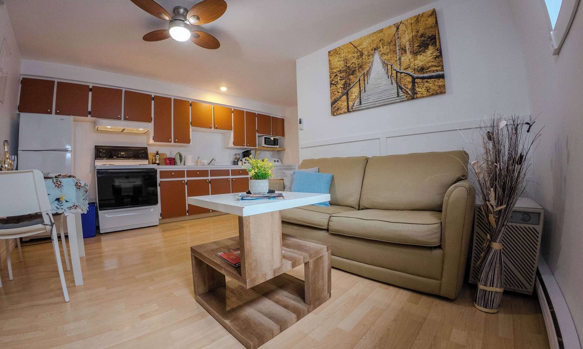 Rouyn-Noranda Apartment | Logis near university, parking & Wi-Fi