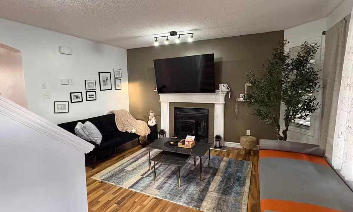Northeast Edmonton House | Looking for inspiration?