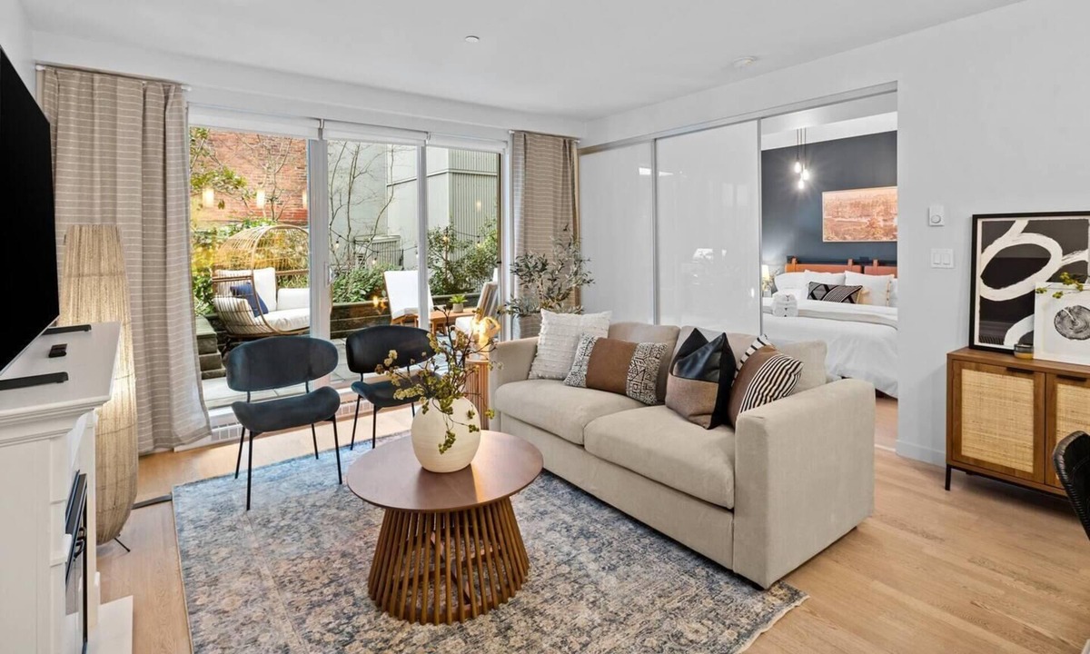 Downtown Victoria Condo | Luxe King Bed and Private BBQ Terrace