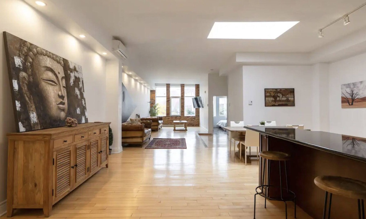 Milton Park Apartment | Luxurious apartment in the heart of downtown Montreal