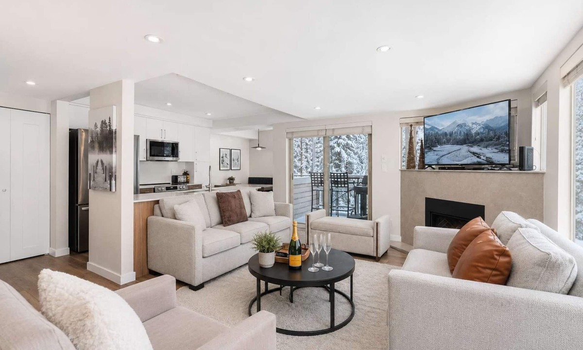 Village North Apartment | Luxury 3-Bed Whistler Village | Private Hot Tub