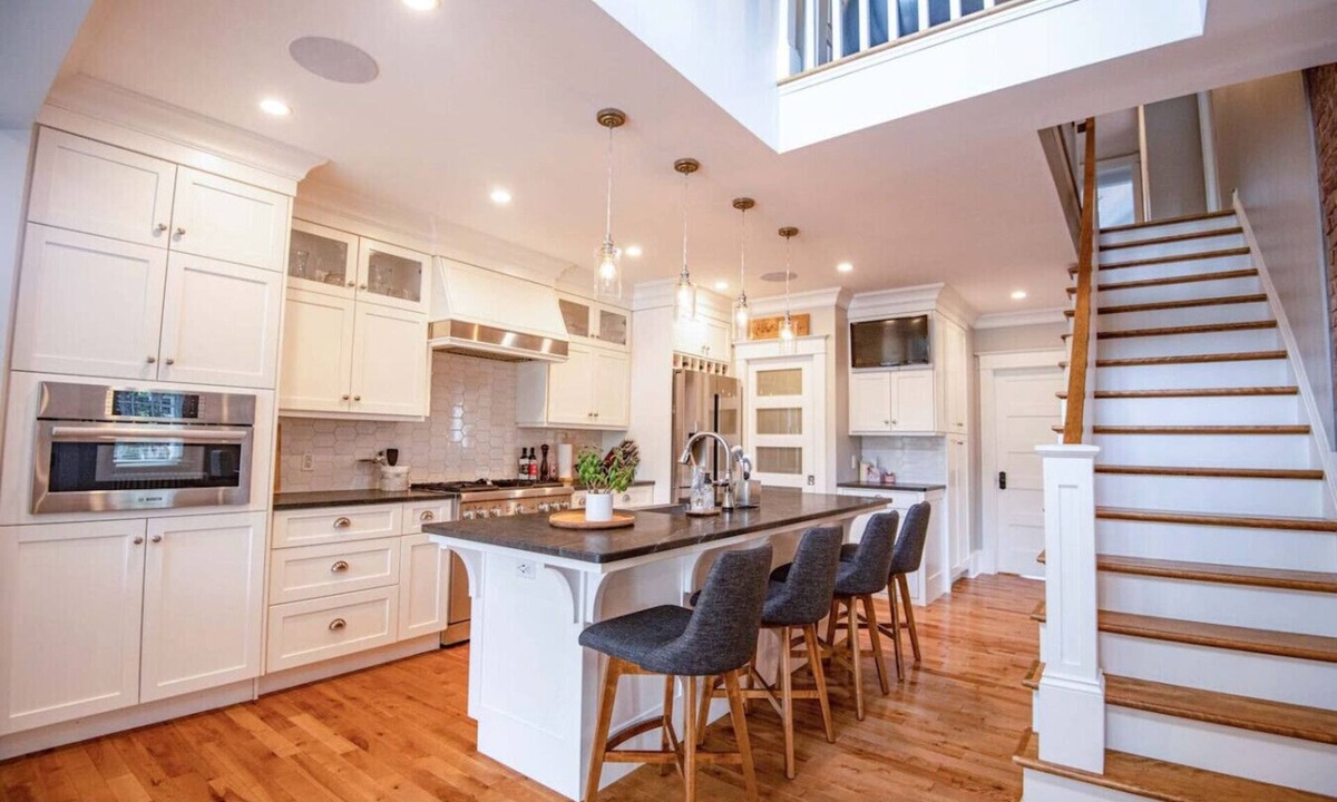 Queens Square House | Luxury Colonial Heritage Home