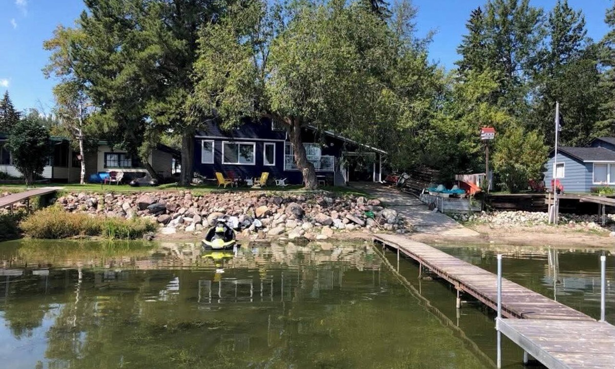 Ross Haven Cabin | Luxury Lakefront Cabin | Private Beach