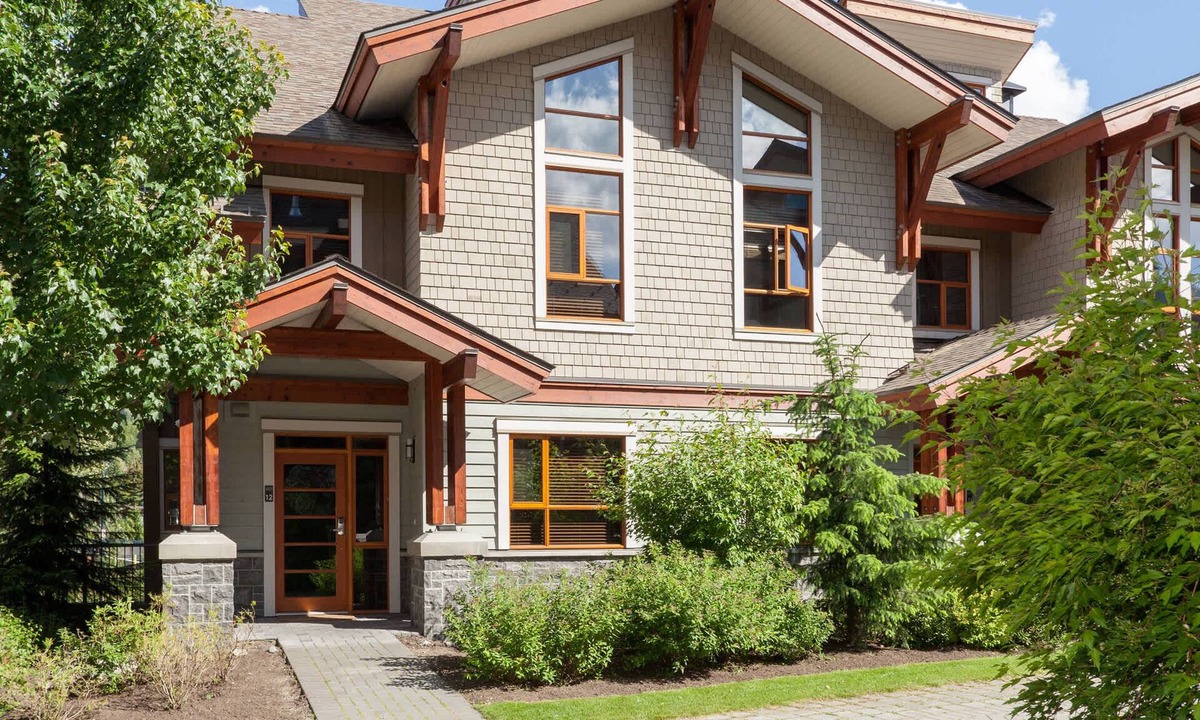 Whistler Condo | Luxury Whistler townhouse w/hot tub & AC