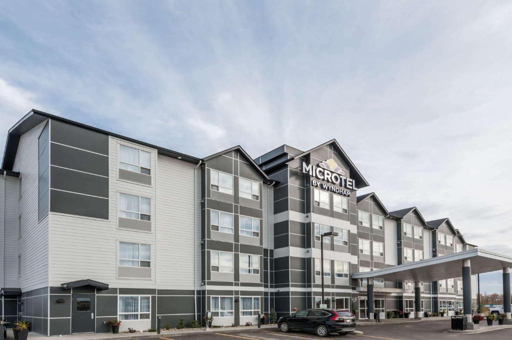 Fort St. John Hotel | Microtel Inn & Suites by Wyndham Fort Saint John