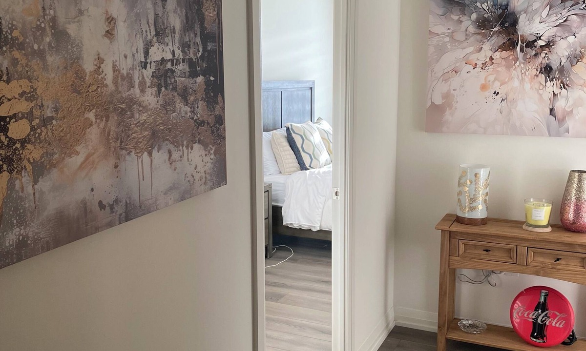 Vaughan Apartment | 🛏️ Modern Private Room with Ensuite – 2 Min Walk to Vaughan Mills!
