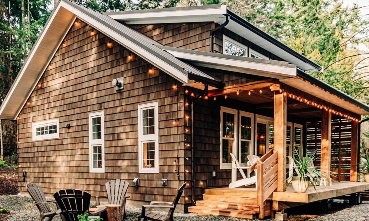 North Saanich Cottage | Modern Scandinavian Cottage near Sidney