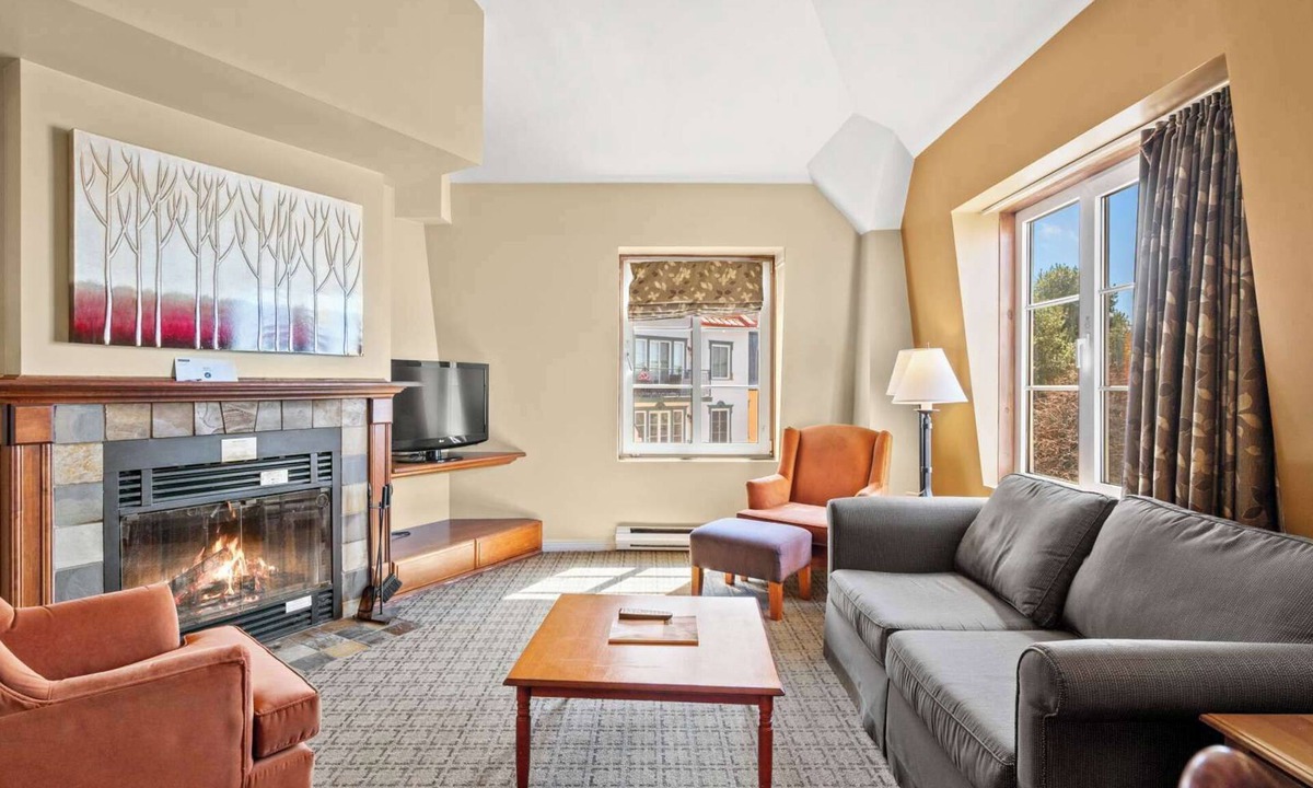Mont-Tremblant Pedestrian Village Condo | Mont-Tremblant - Le Johannsen 320