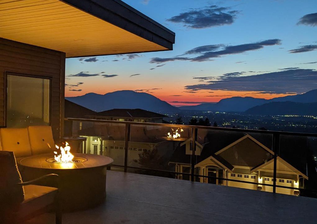 Promontory House | Mountain Retreat with Views, Hot Tub, Games & AC