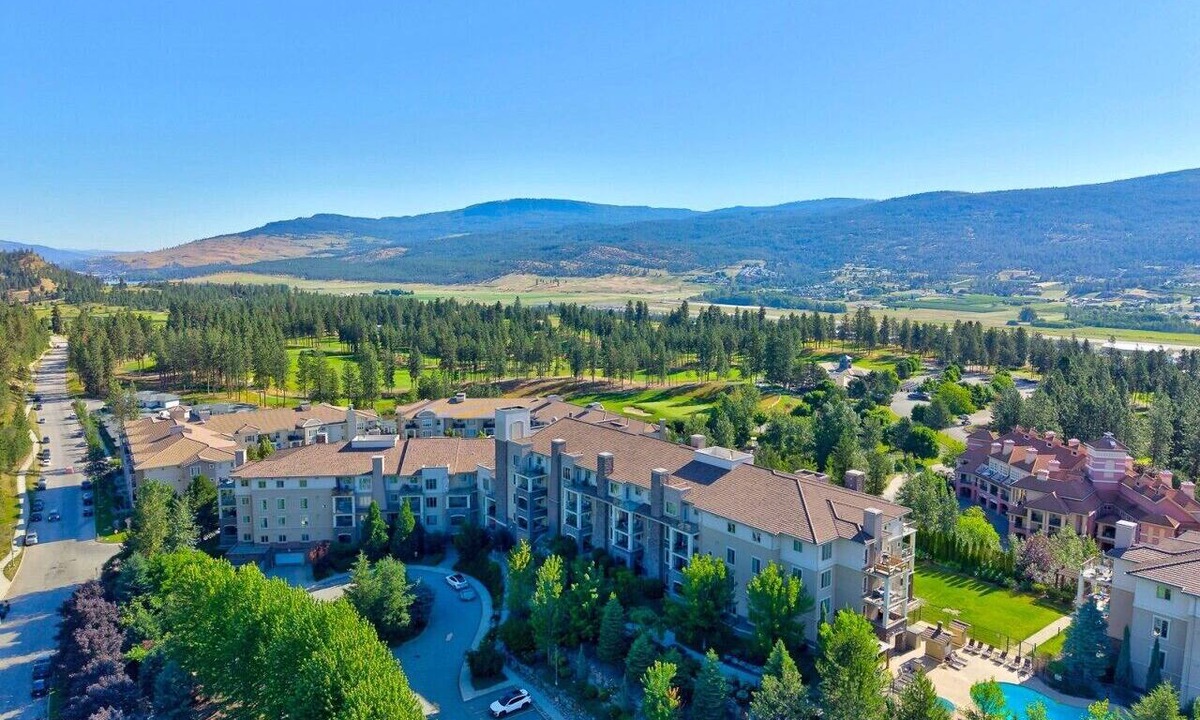 Quail Ridge Apartment | Mountain View Condo | Pool, Hot Tub & Golf Nearby 1207