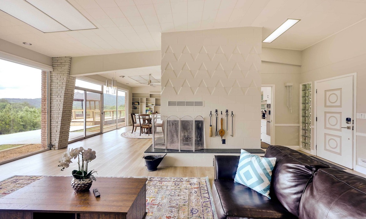 Copperhill Cottage | Mountain View + Fire Pit: Modern Copperhill Home