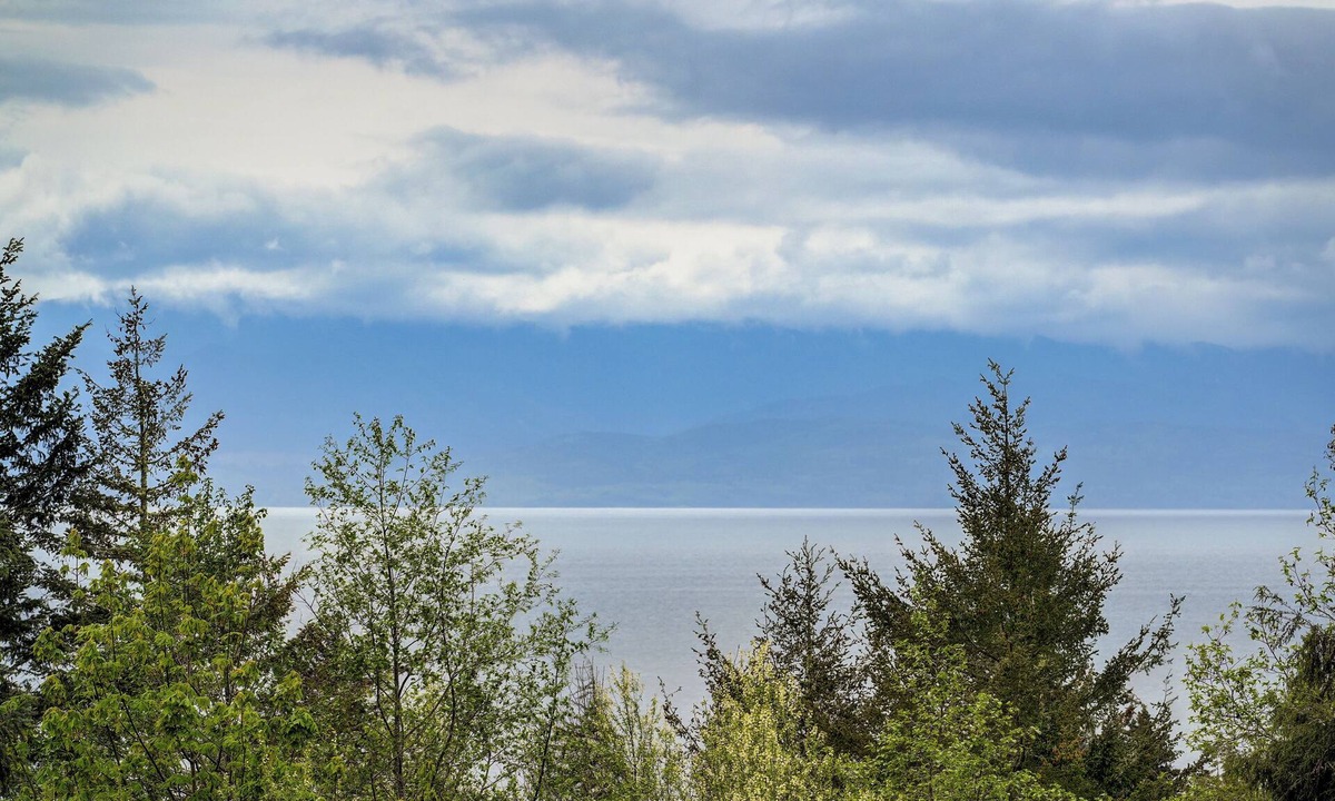 Otter Point House | Mountaintop, ocean-view home minutes from hiking, beaches & more. Stair-free!