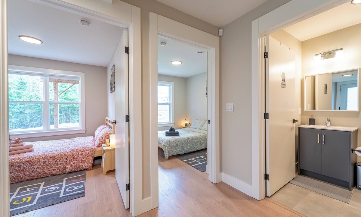 Halifax House | New Luxury 2BR, 1 BR, Living Space & Kitchen Near Downtown Halifax