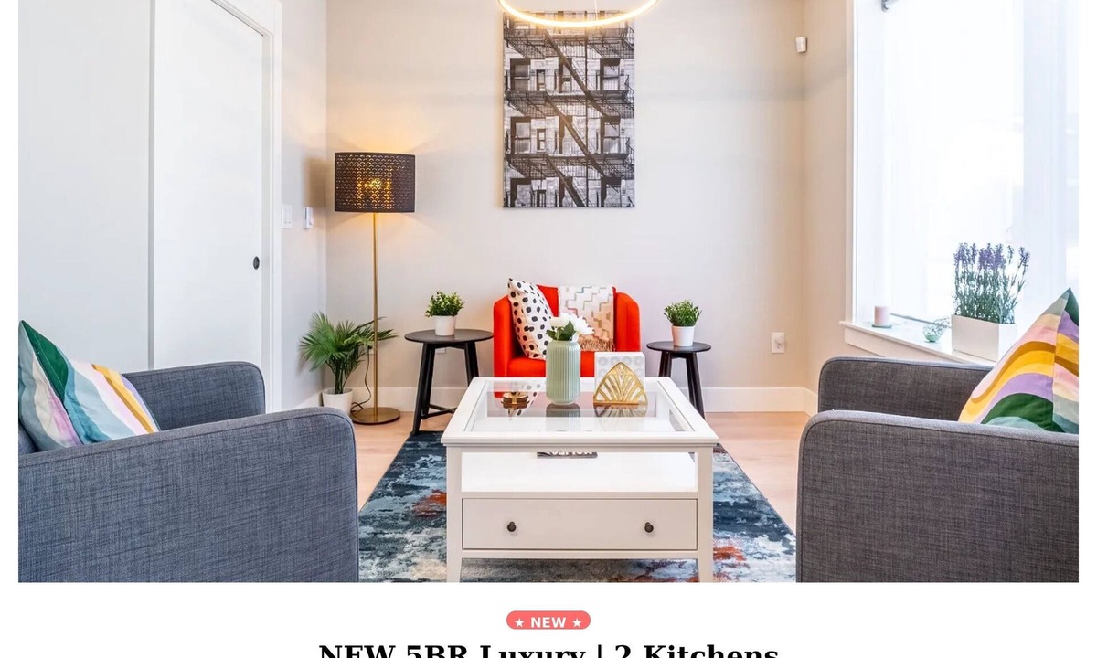 Halifax House | NEW Luxury 5BR | 2 Kitchens, 3 Living, 4 bath|Deck BBQ & Fireplace in Halifax