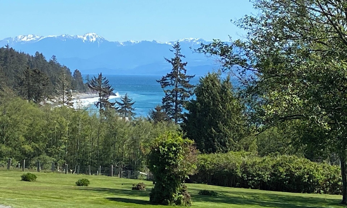 Otter Point House | Ocean Oasis Stunning Suite/Sea Views/Large Private Decks/6 Park-Like Acres+