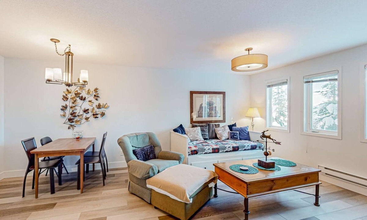 Big White Ski Resort Condo | Okanagan - SnowCrest Village, Suite 5B