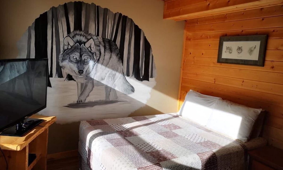 Clearwater Hotel | Overlook Inn & Cabins