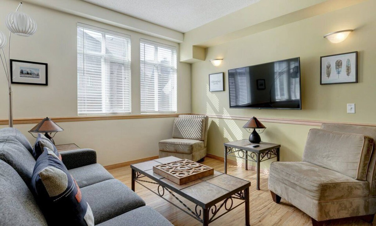 Canmore Condo | Panorama Plaza 234 | Great Value