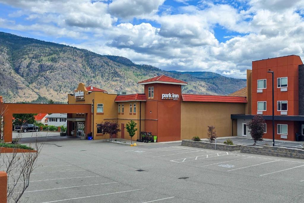 Osoyoos Hotel | Park Inn by Radisson Osoyoos