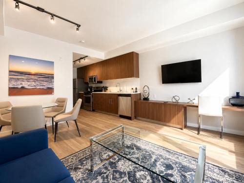 Sidney Apartment | Perfect Brand New Condo Downtown Sidney