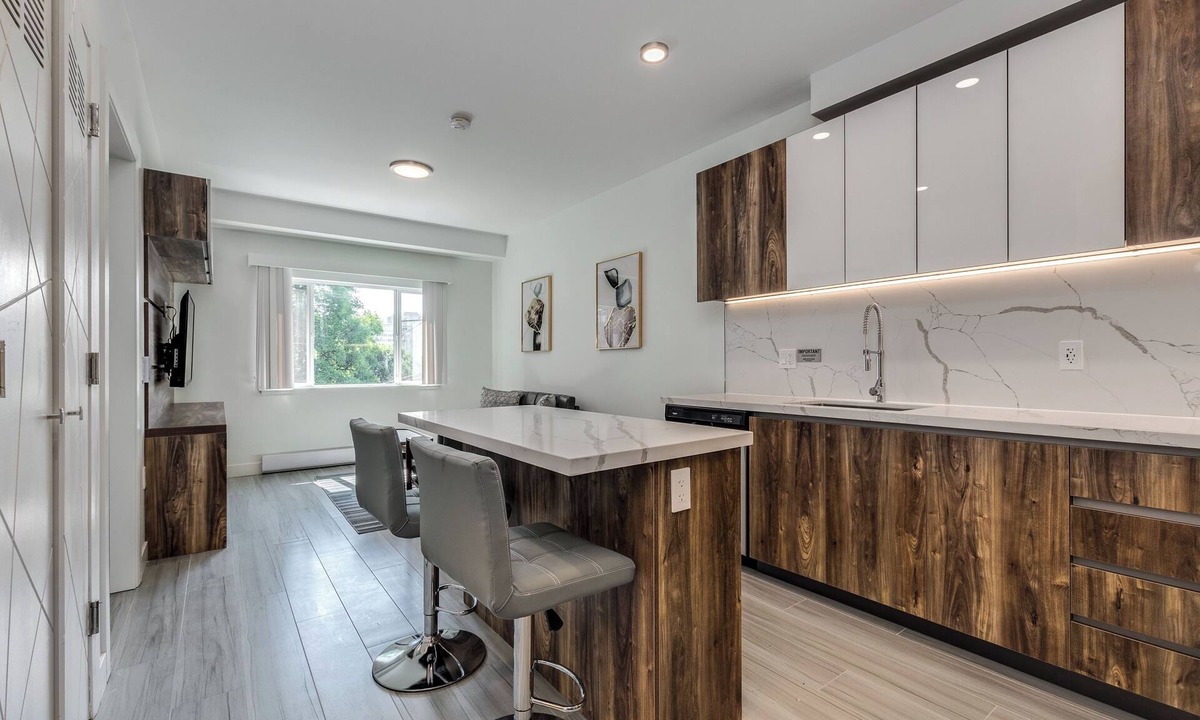 Davie Village Apartment | Pet Friendly Furnished One Bedroom @ 1168 Pendrell