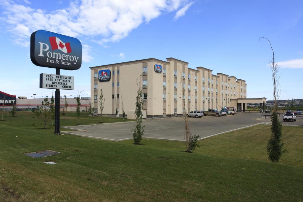 Dawson Creek Hotel | Pomeroy Inn and Suites Dawson Creek
