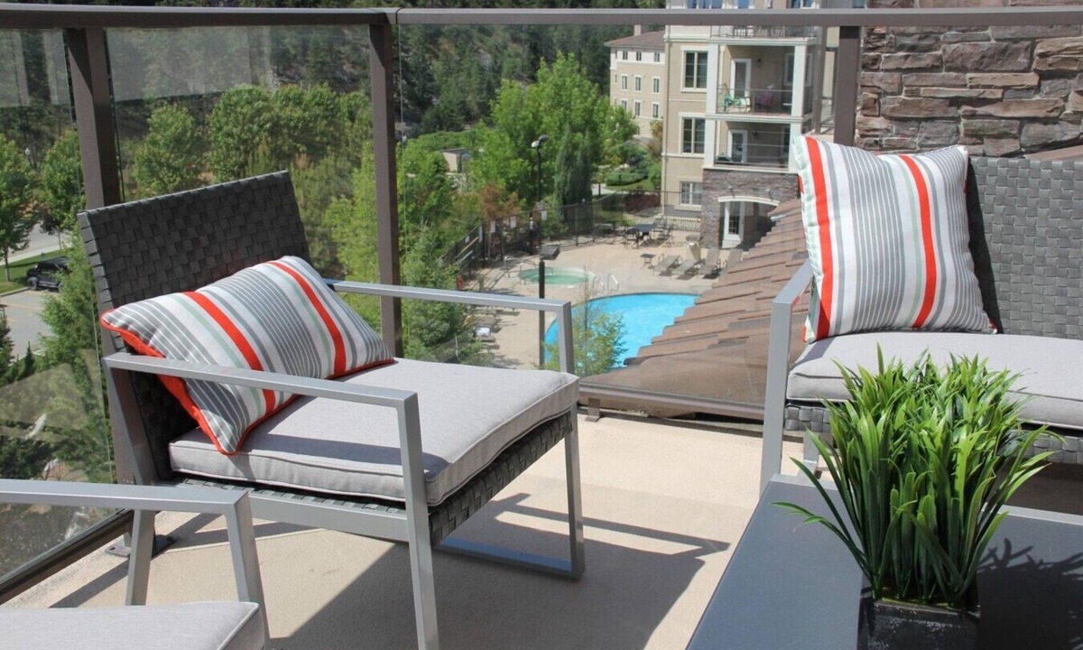 Quail Ridge Condo | Pool-View condo at Pinnacle Pointe Resort-Sleeps 6