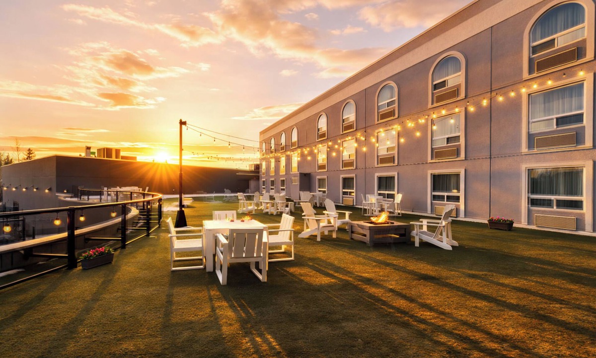 Prince George Hotel | Prestige Treasure Cove Resort