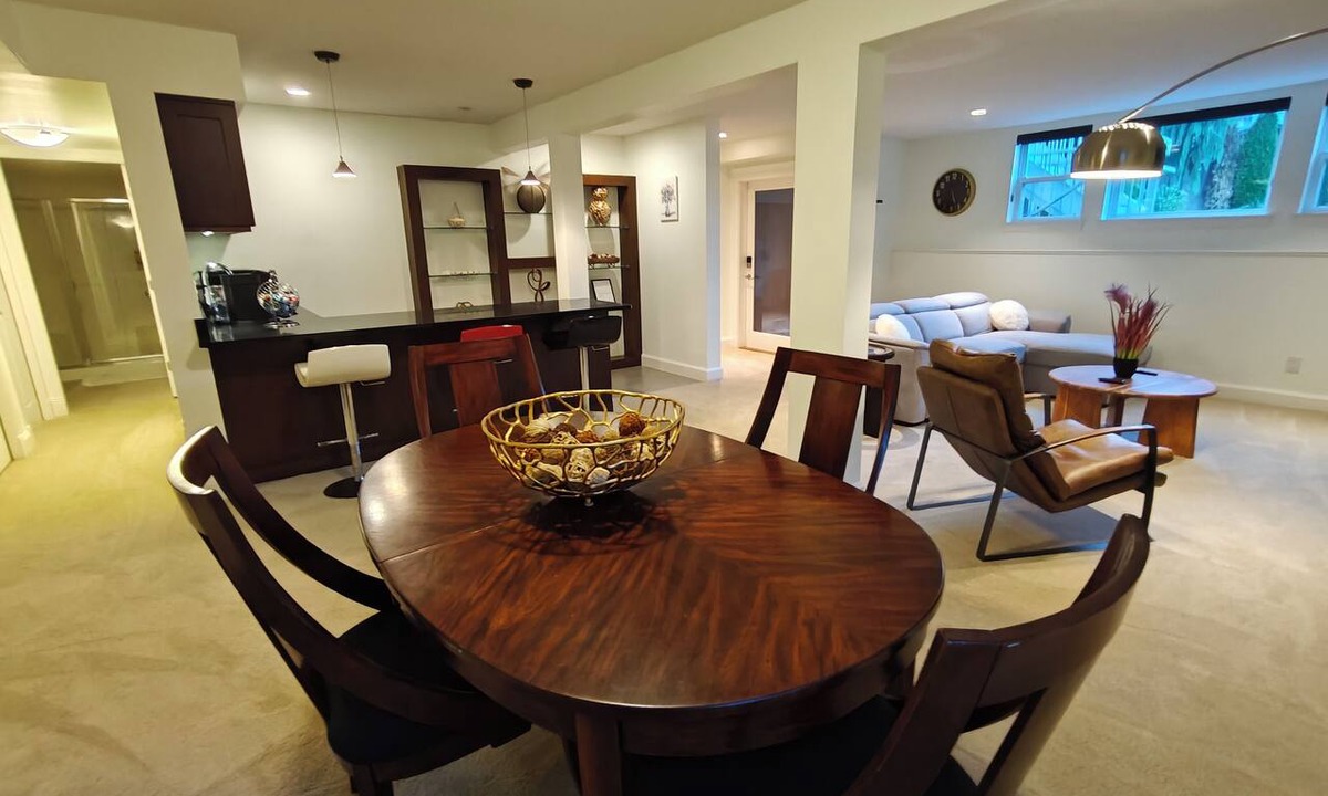Surrey Apartment | Private 1100 sq ft King Suite 4 Min to East Beach Sleeps 4