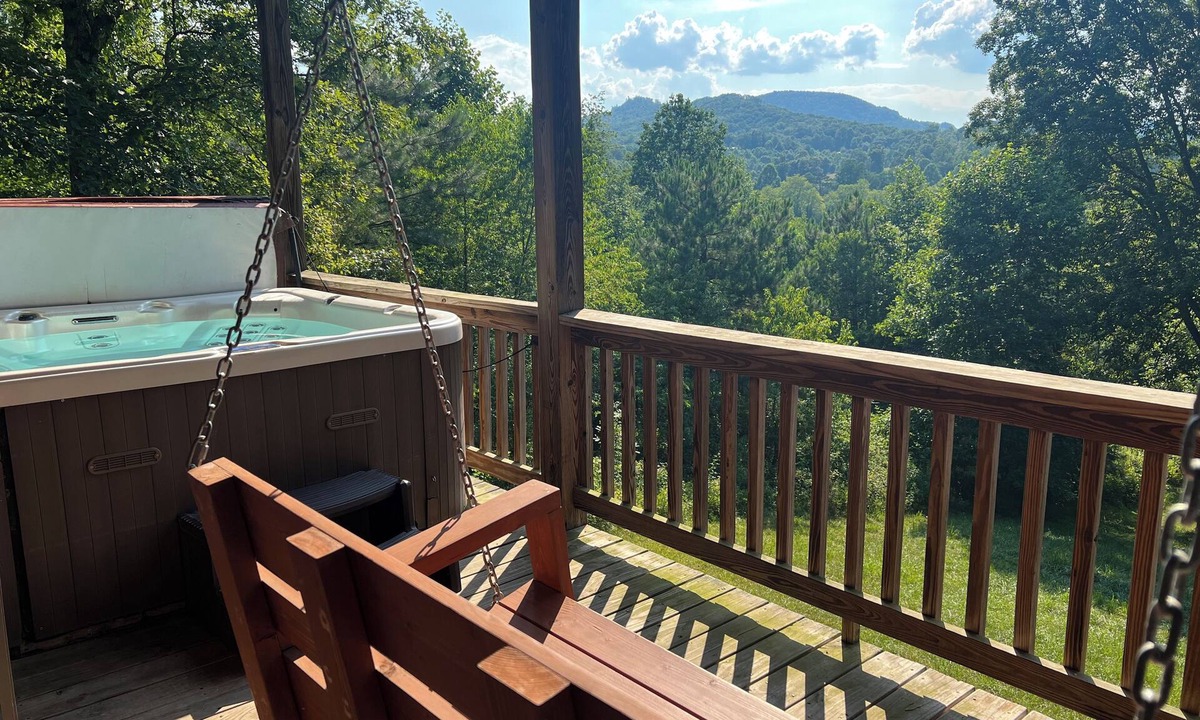 Murphy Cabin | Private Creekside Mountain View Retreat - Hot Tub/Game Room/Fire Pit
