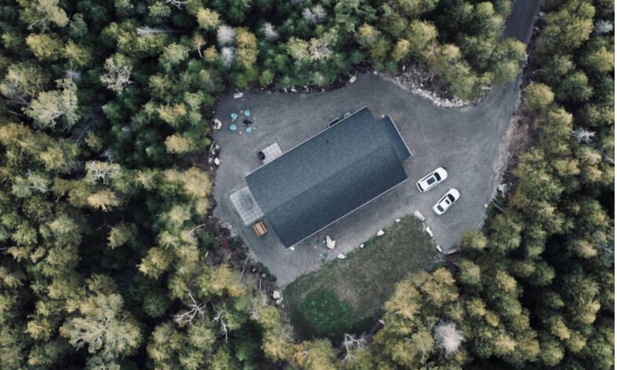 Lion's Head House | PRIVATE forest retreat in Stokes Bay - Featuring king beds, cozy bunk rooms, a spacious game loft, firepit, chef’s kitchen, and open-concept living. Perfect for families and groups—close to Bruce Peninsula hiking, beaches, and dark sky stargazing.