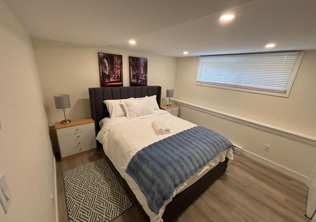Victoria House | Private Guest Suite In Colwood
