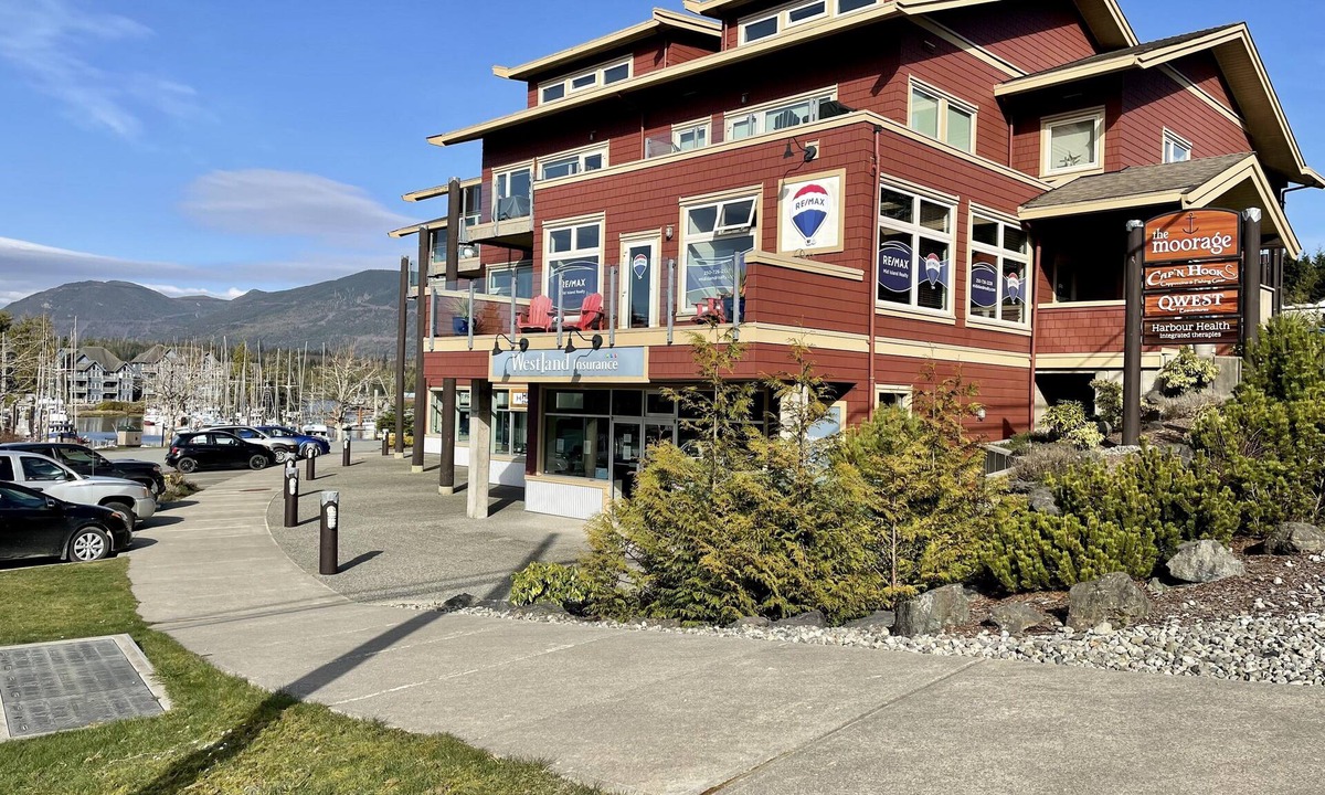 Ucluelet Condo | PROMO 5% WEEKLY AND 5% MONTHLY DISCOUNT! Family Friendly Waterfront condo
