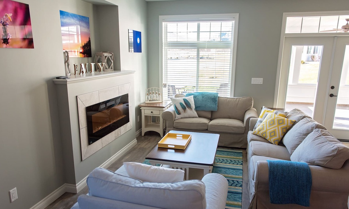 Osoyoos Cottage | Property sold as of June 10, 2022. We will link new listing, when available.