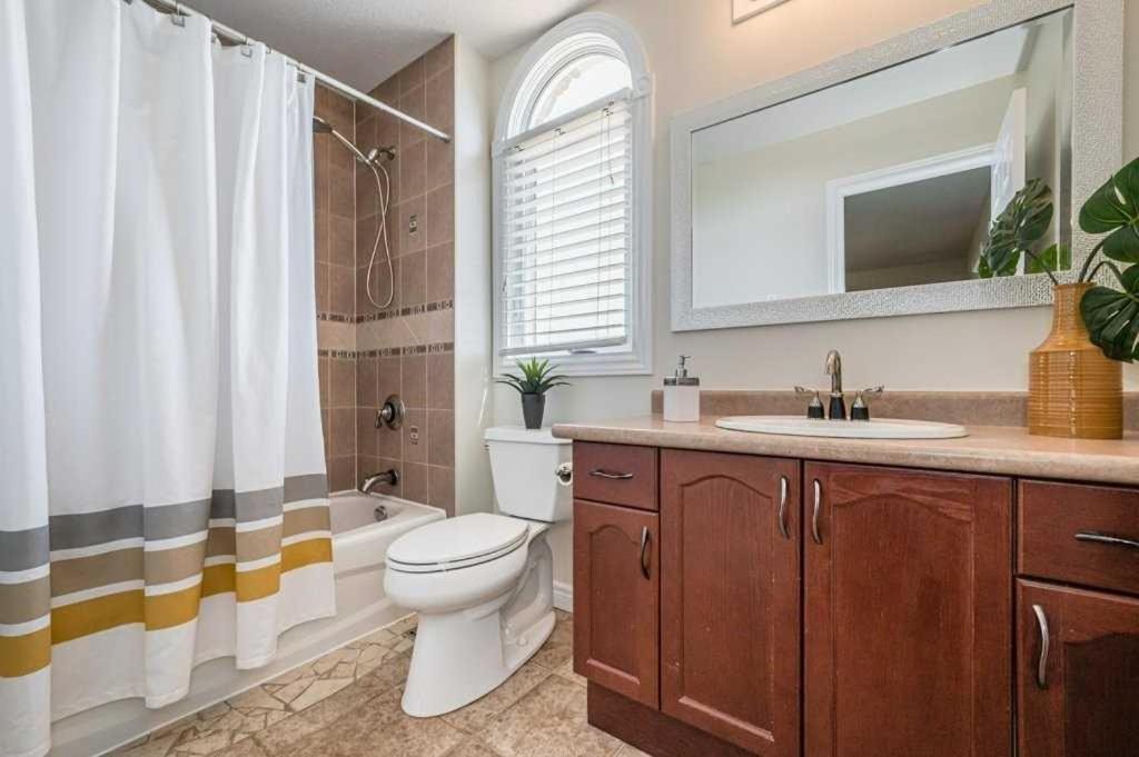 Grand River South House | Quiet Room 2 in kitchener