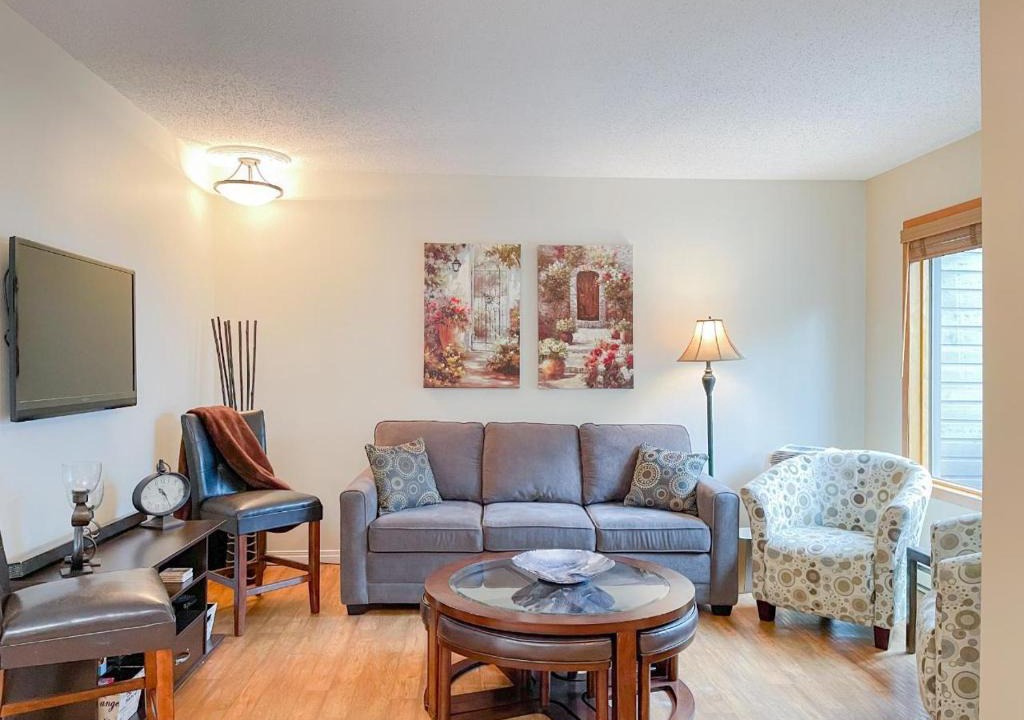 Radium Hot Springs Apartment | Radium Villas