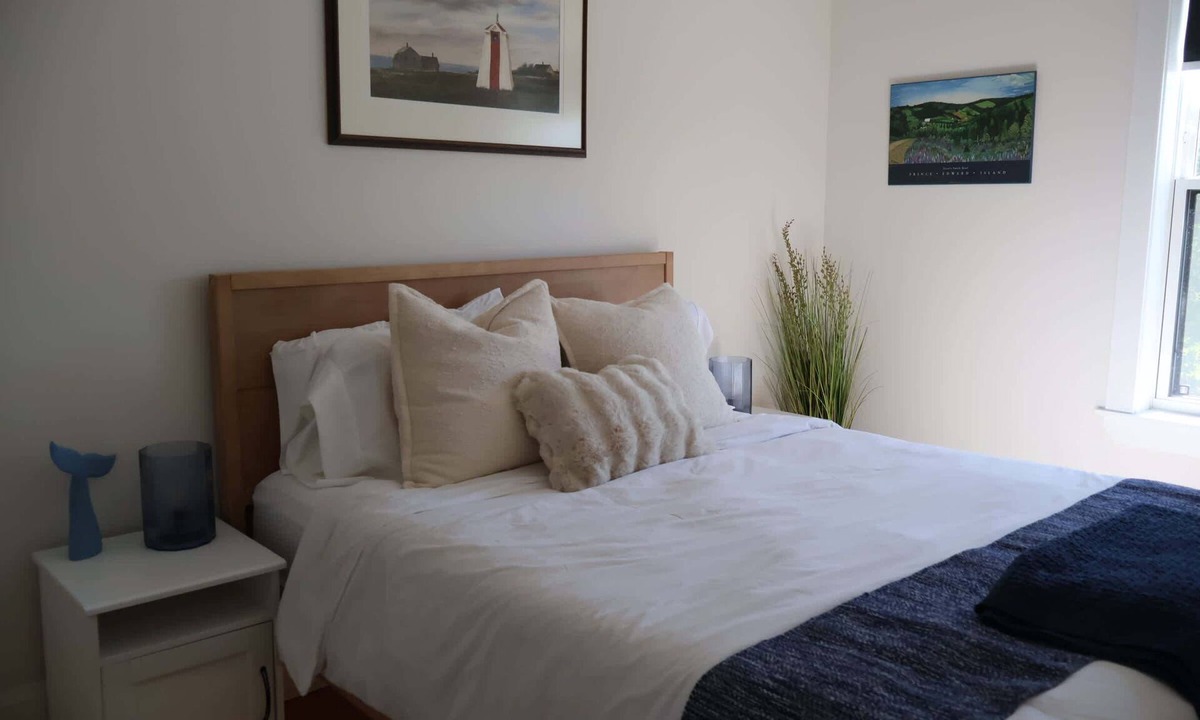 Victoria Villa | Raspberry Point Suite | Coastal Escape with Ocean Views & Kitchenette - Sleeps 4