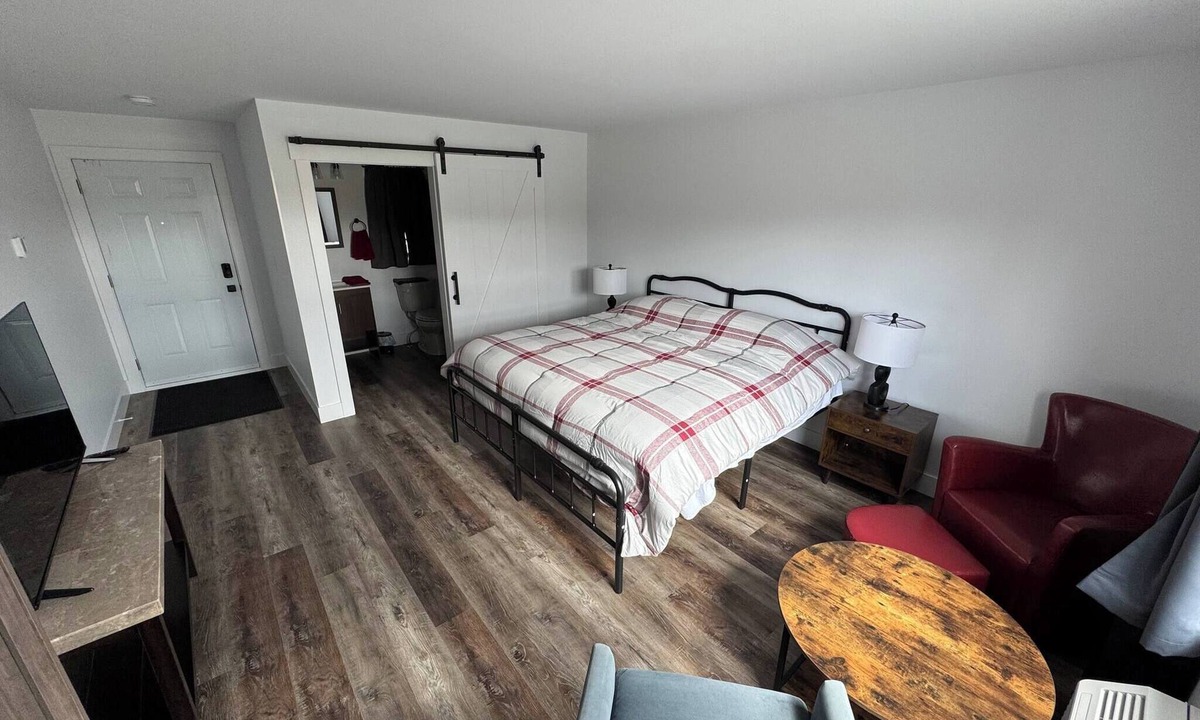 Membertou House | Red Farm Inn - Room 10