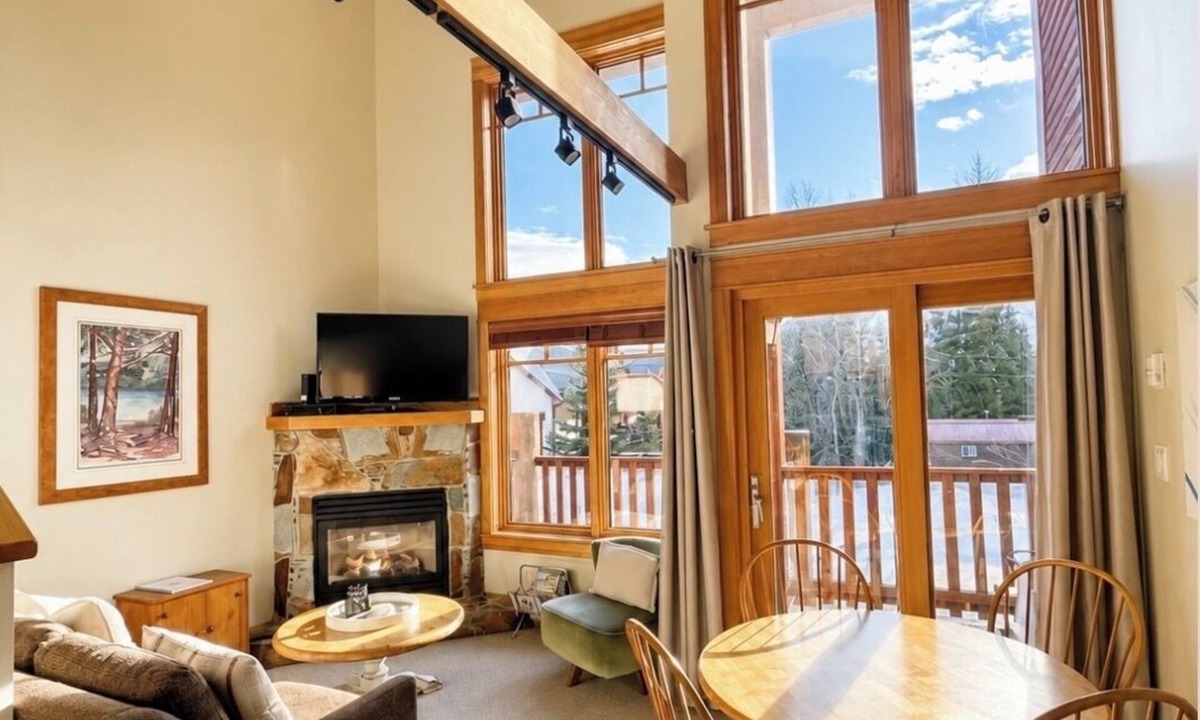 Rossland Condo | Red Mtn views, walk to lift, 2 bed, 2 bath condo. Fireplace!