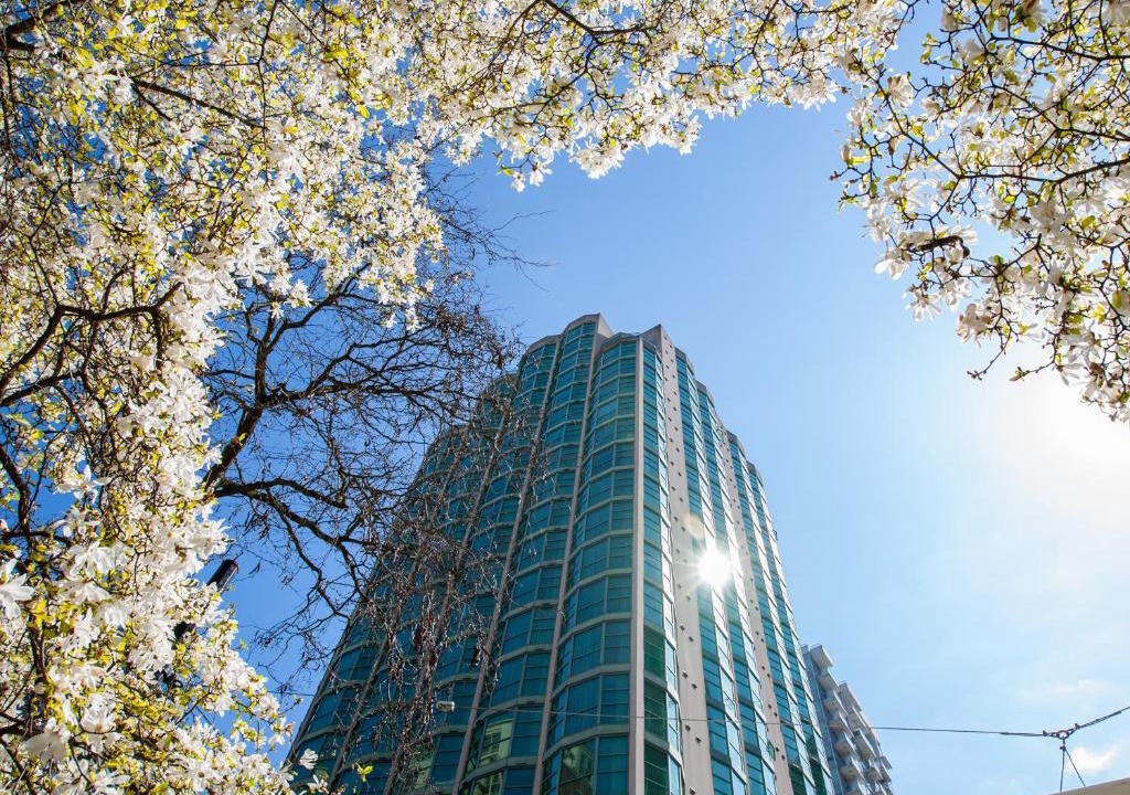 Yaletown Hotel | Rosedale on Robson Suite Hotel